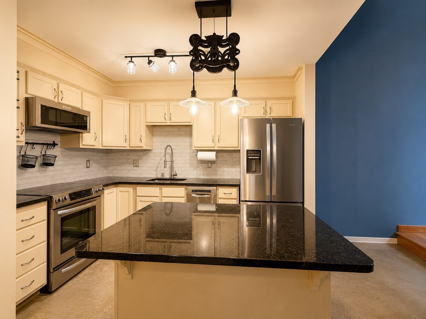 172 Middle St # 206 Property Photo 14