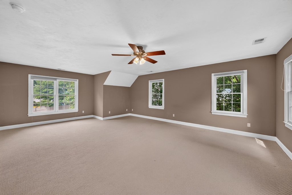 142 Holman St Property Photo 23
