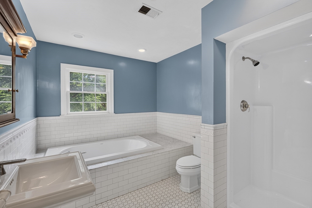 142 Holman St Property Photo 25