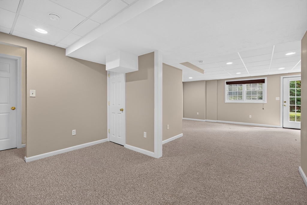 142 Holman St Property Photo 34
