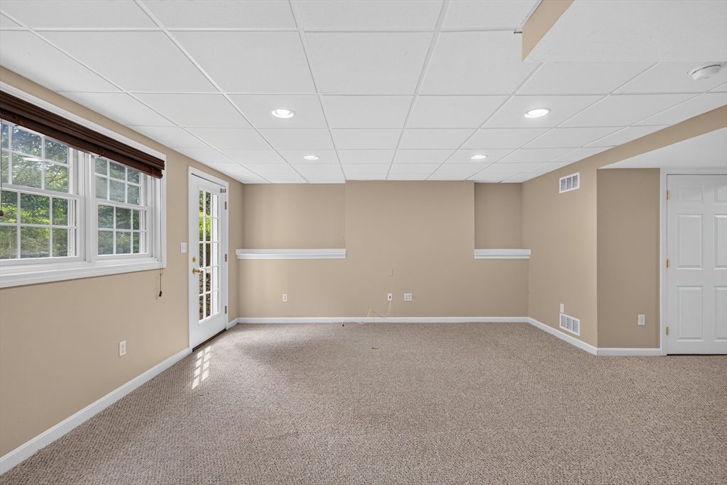 142 Holman St Property Photo 35