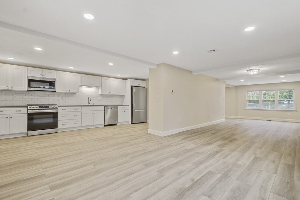 6 Dale St # 6 Property Photo 1