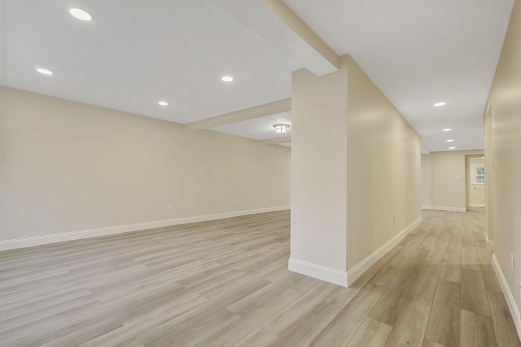 6 Dale St # 6 Property Photo 8