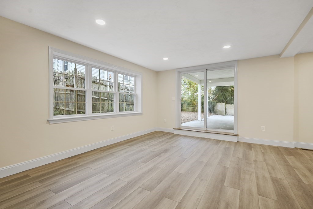 6 Dale St # 6 Property Photo 11