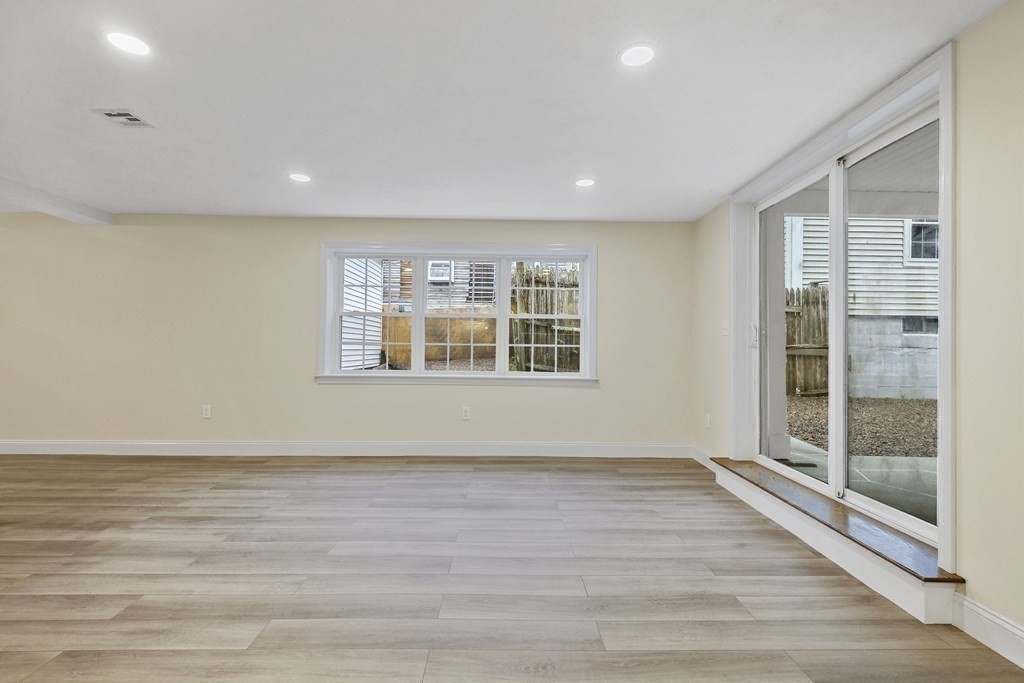 6 Dale St # 6 Property Photo 12