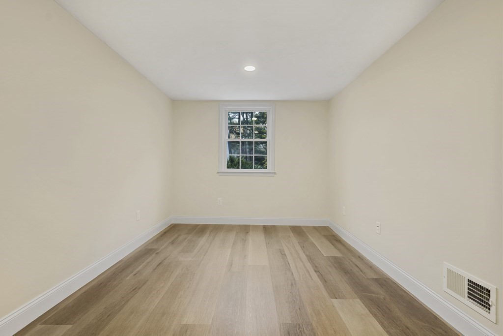 6 Dale St # 6 Property Photo 16