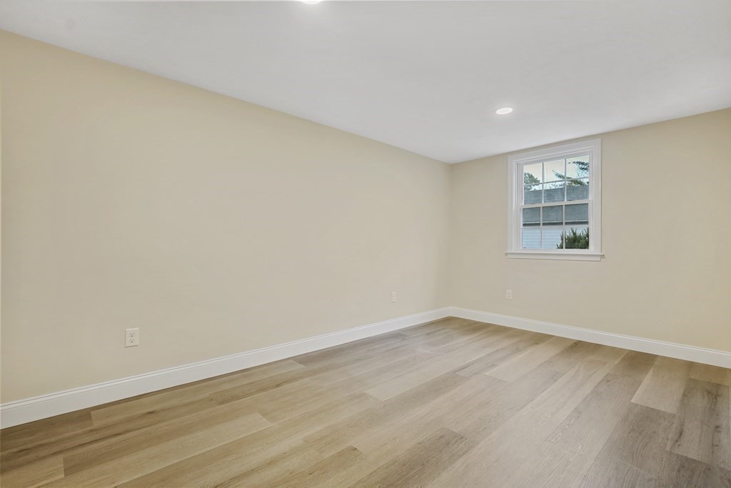 6 Dale St # 6 Property Photo 19