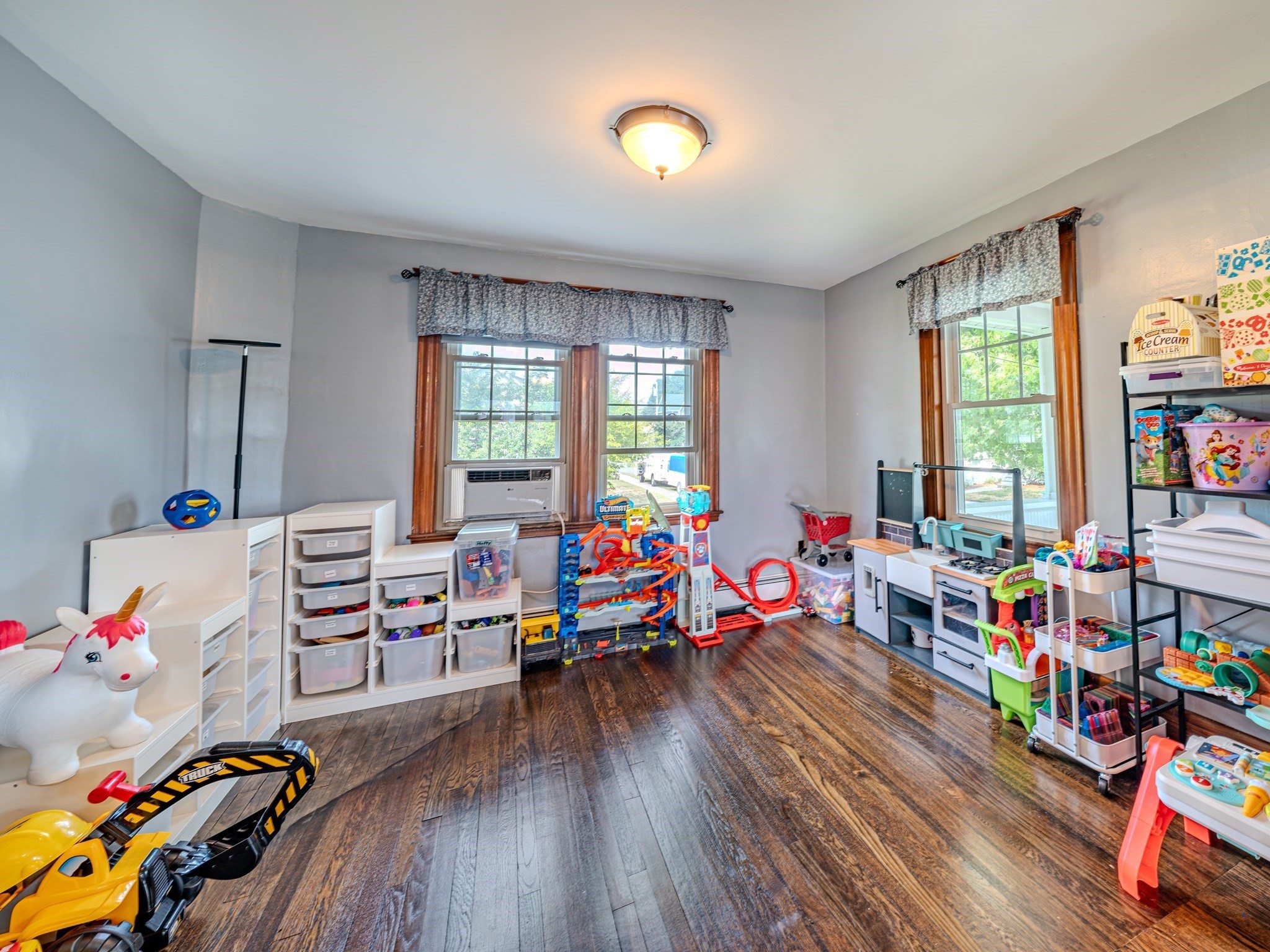 23 Henry St Property Photo 6
