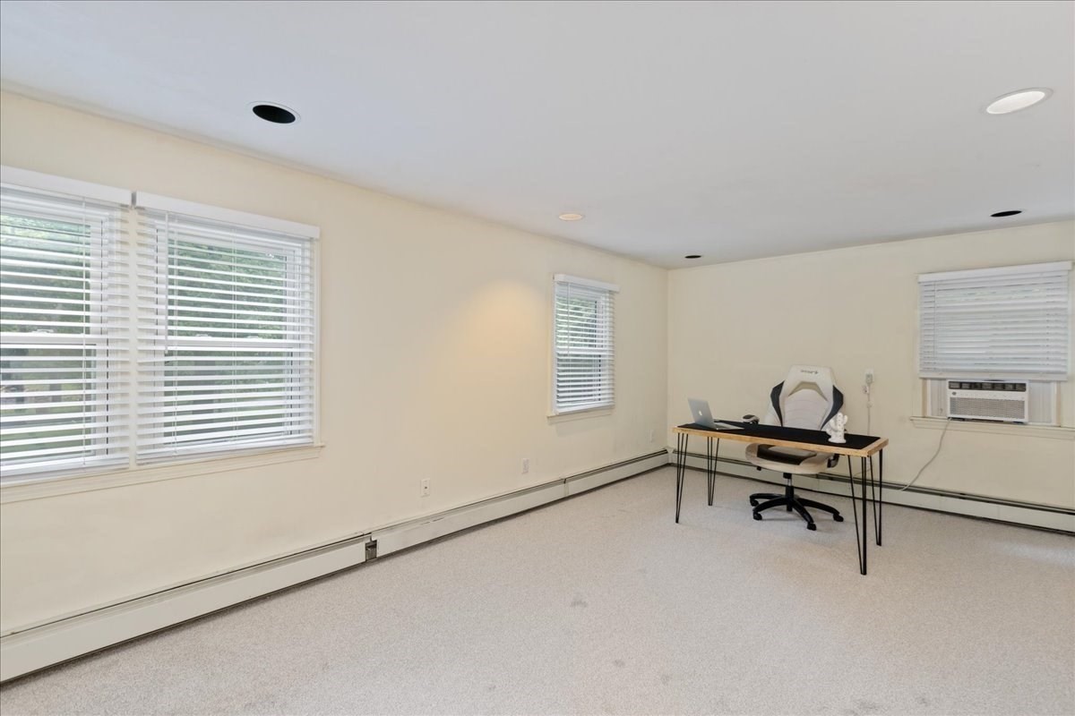 5 Line Brook Rd Property Photo 6