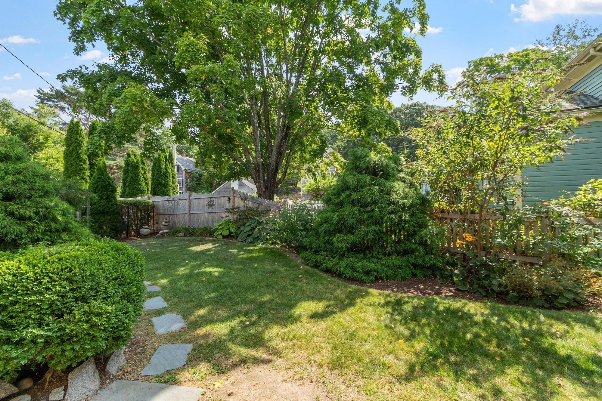1 Pigeon Hill Court # B Property Photo 4