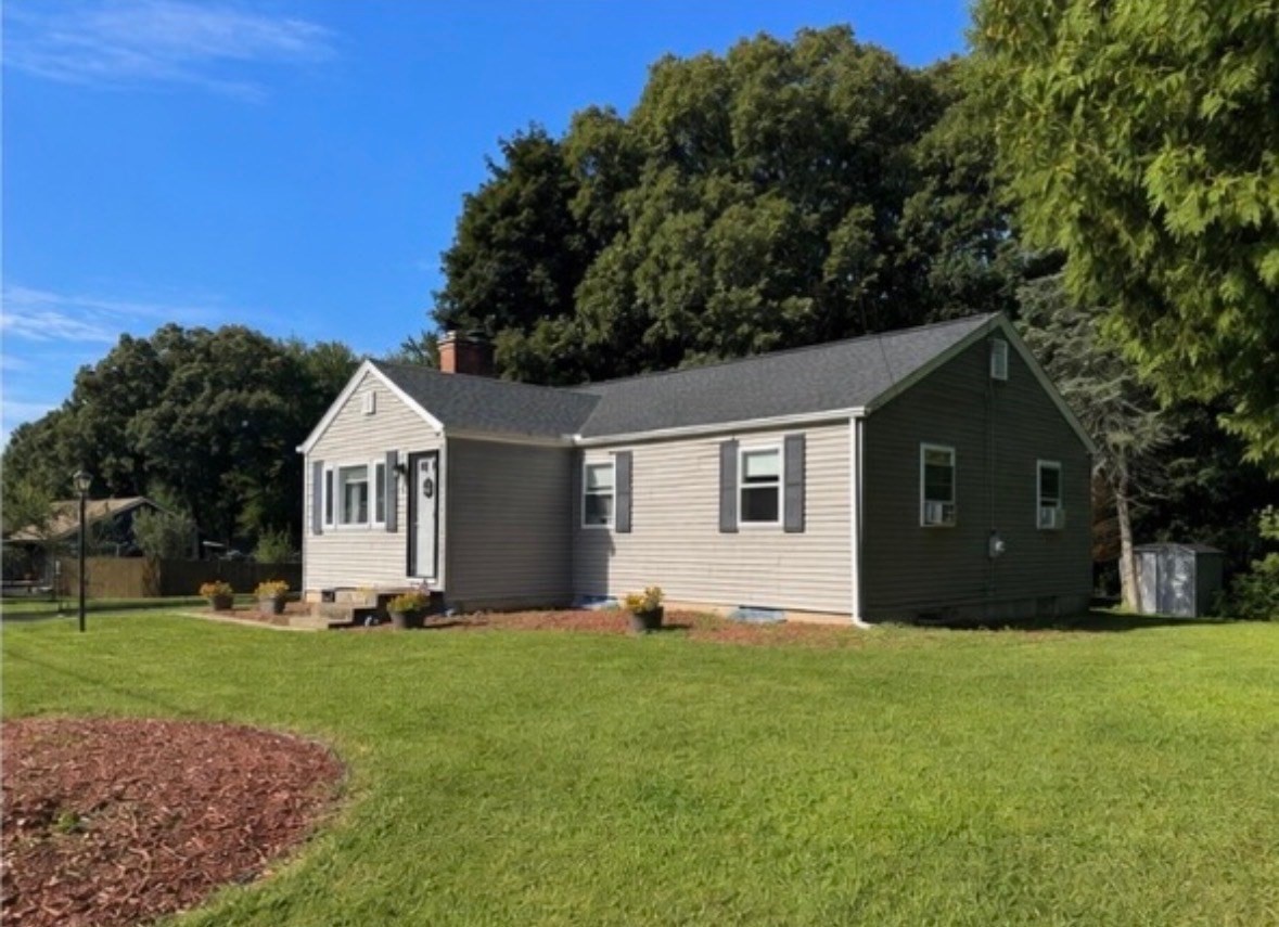 143 Skyridge Street Property Photo 2