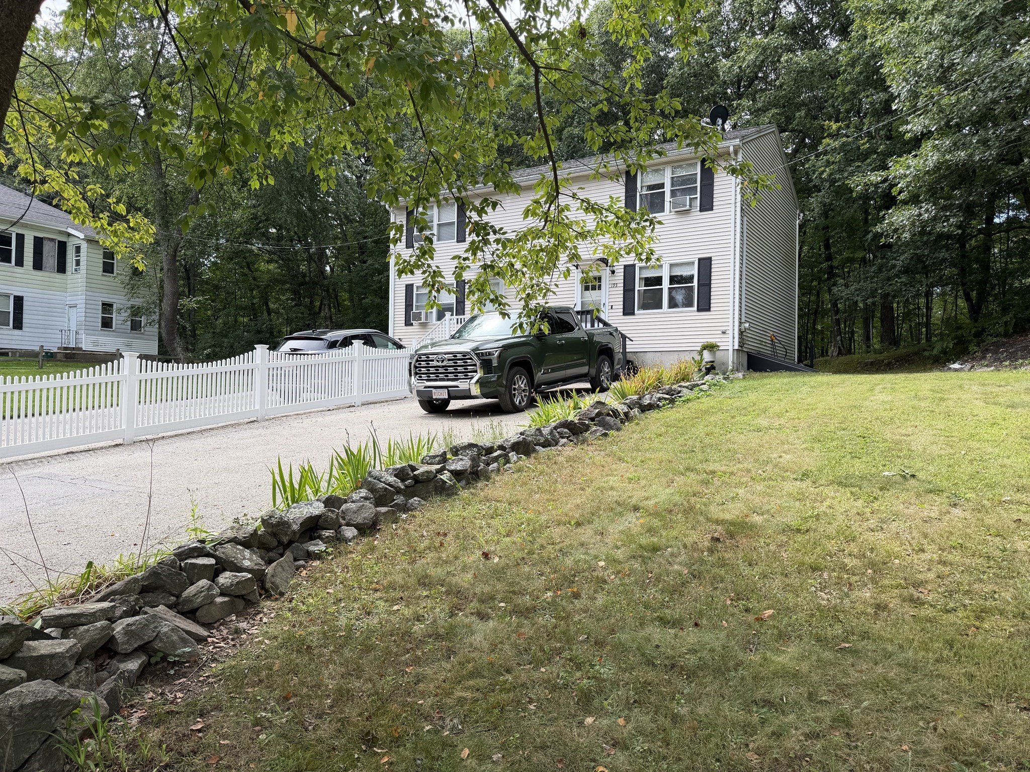 193 Svenson Ave Property Photo 3