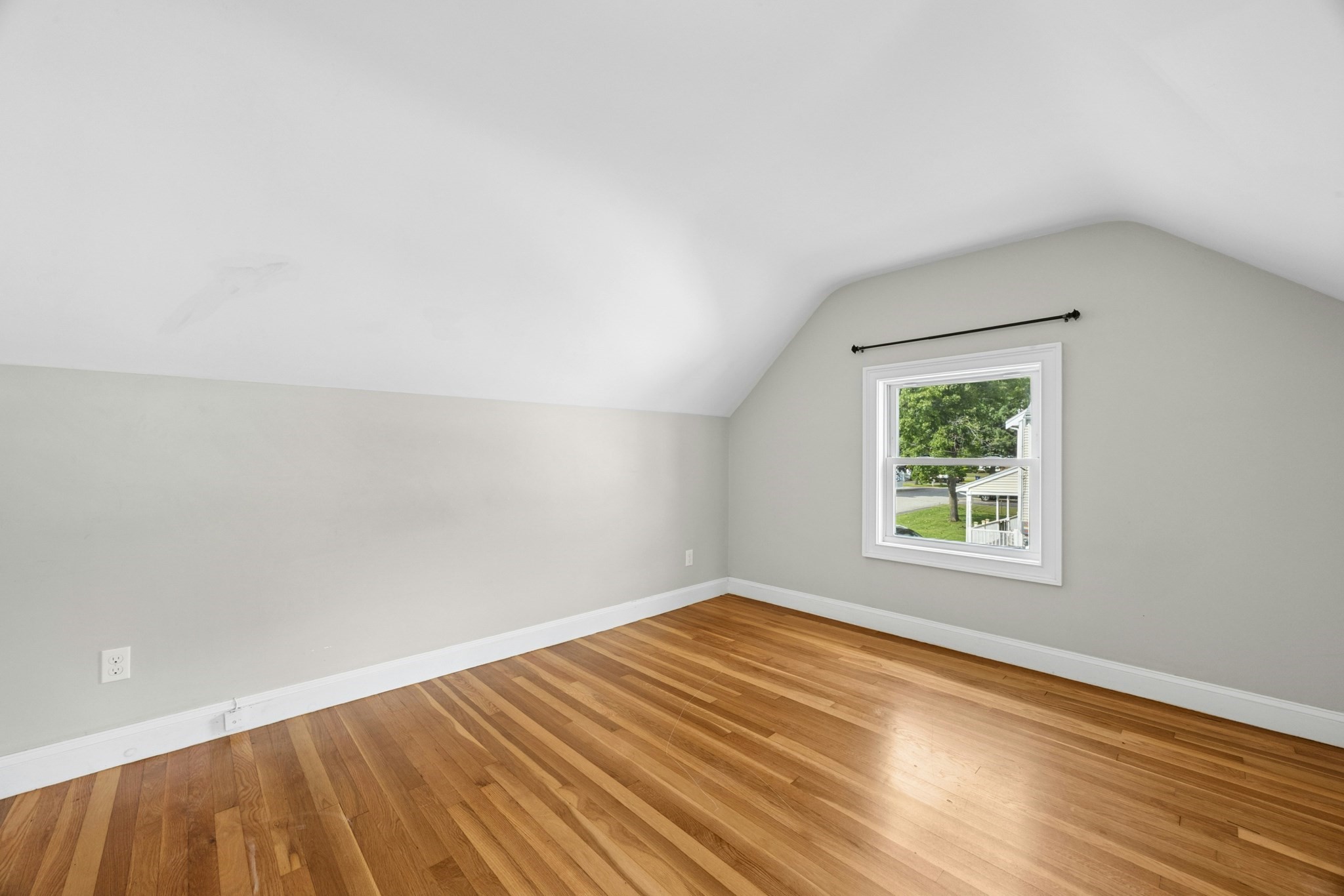 38 Oakdale Road Property Photo 22
