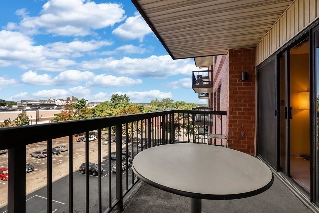 3920 Mystic Valley Pkwy # 410 Property Photo 3