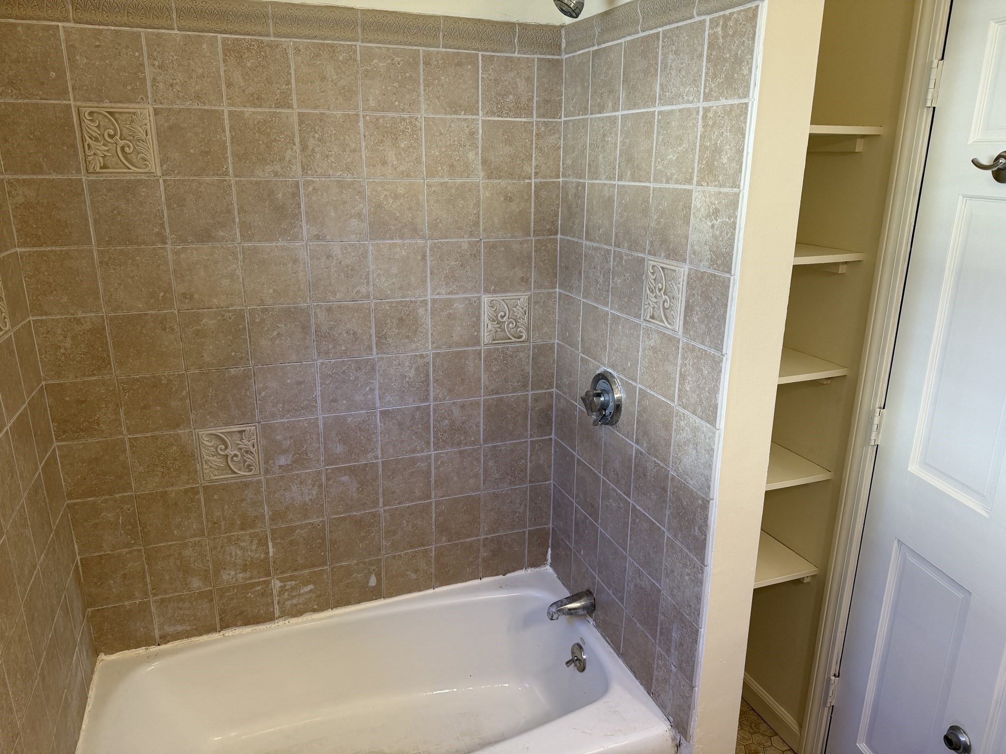 4 Barstow St. Property Photo 18