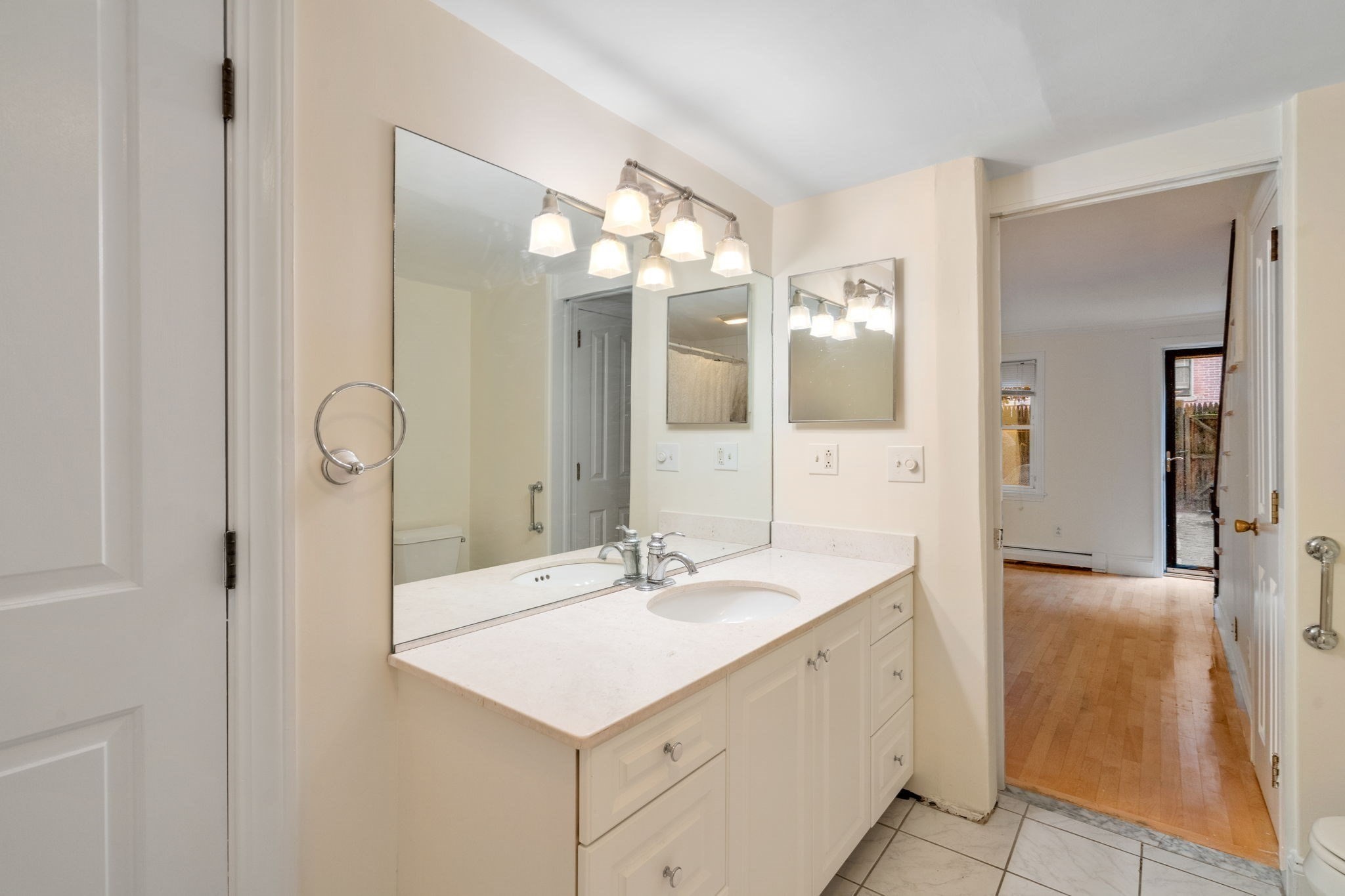 32 Lawrence St. # 1 Property Photo 12