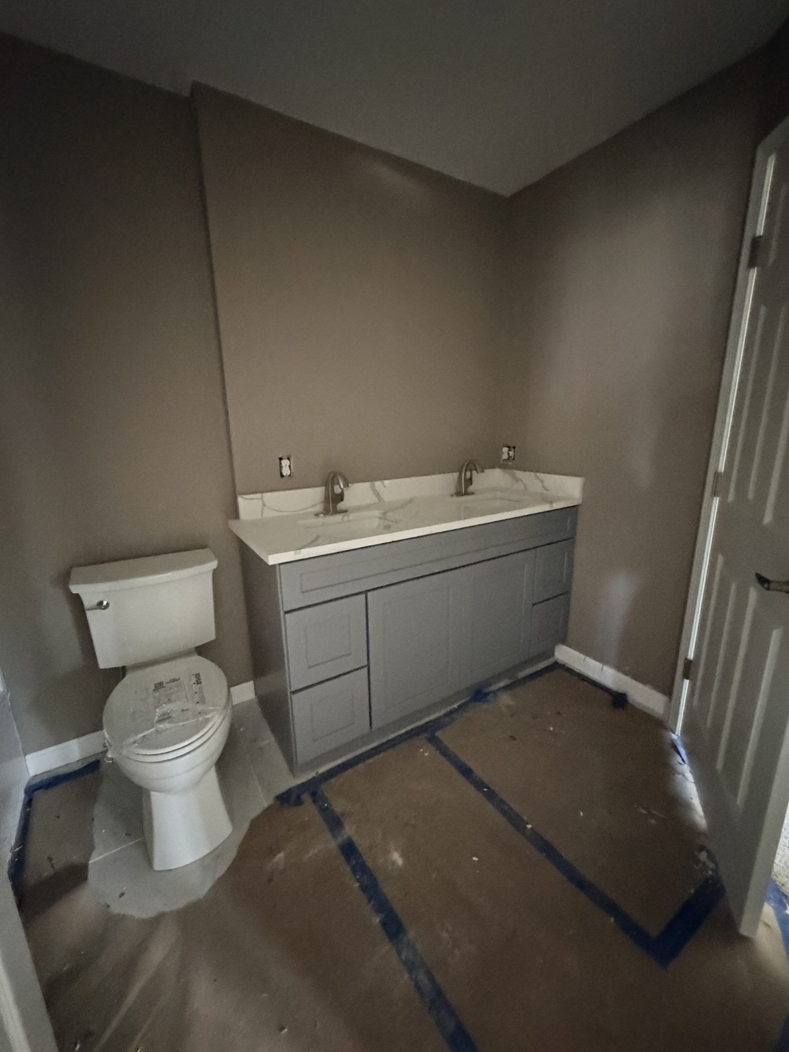 52 Warner Ave Property Photo 11