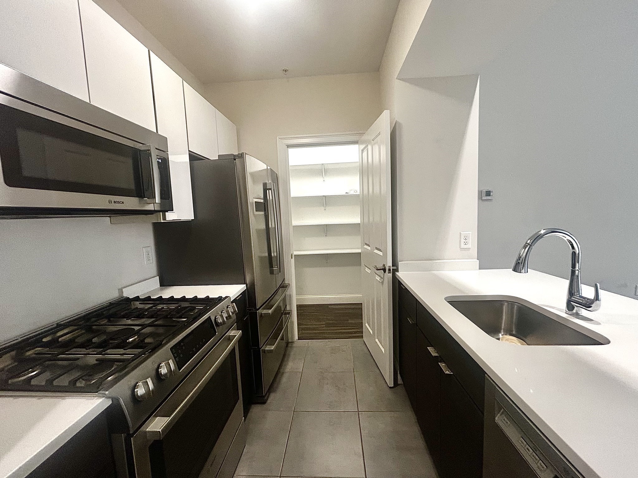 1022 Hancock Street # 209 Property Photo 4