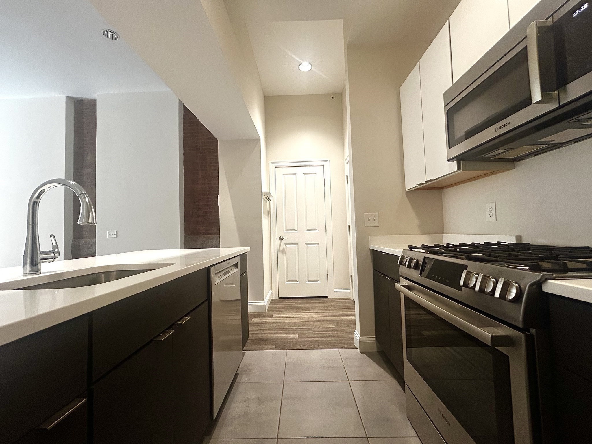 1022 Hancock Street # 209 Property Photo 5