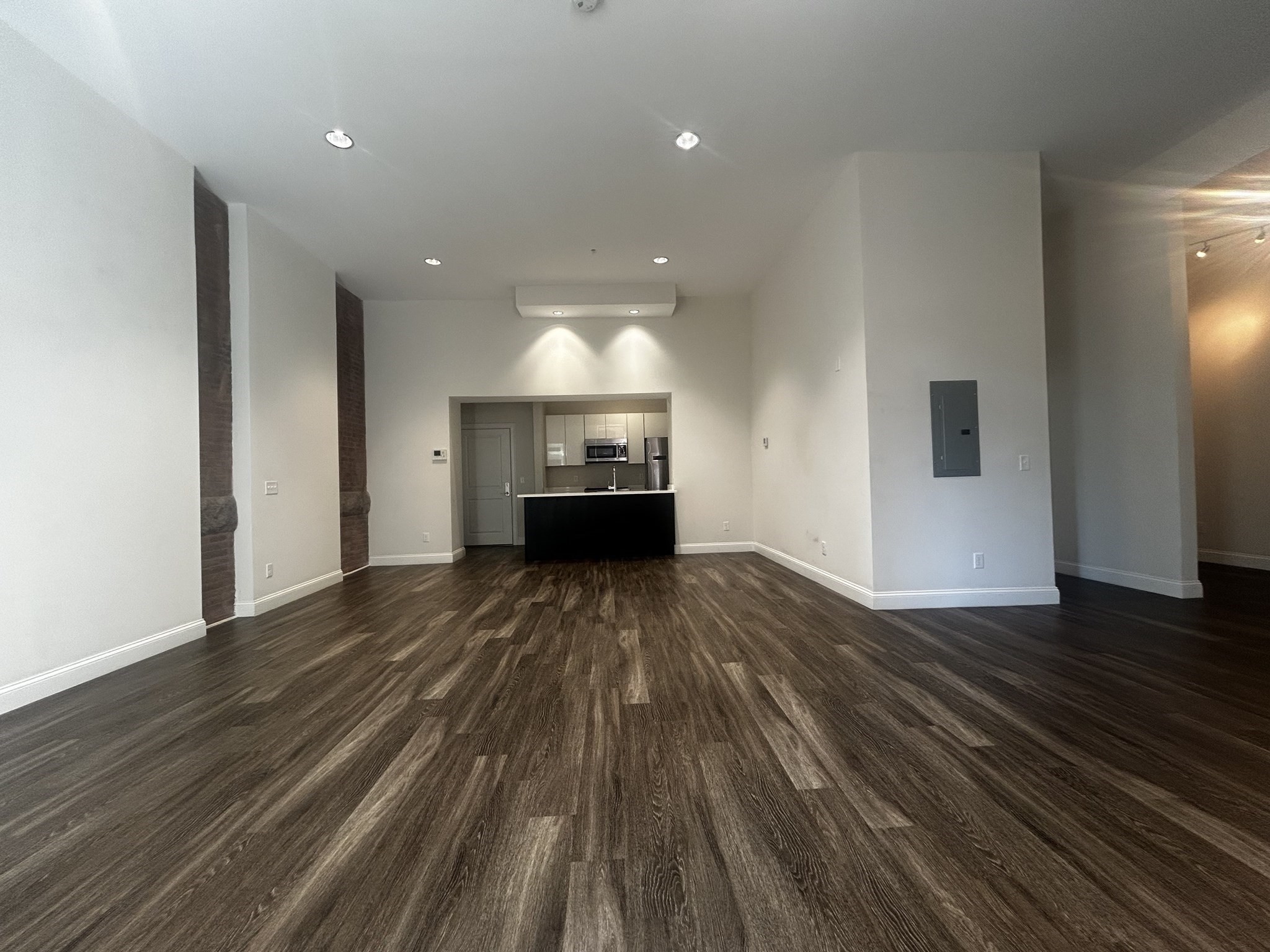 1022 Hancock Street # 209 Property Photo 10