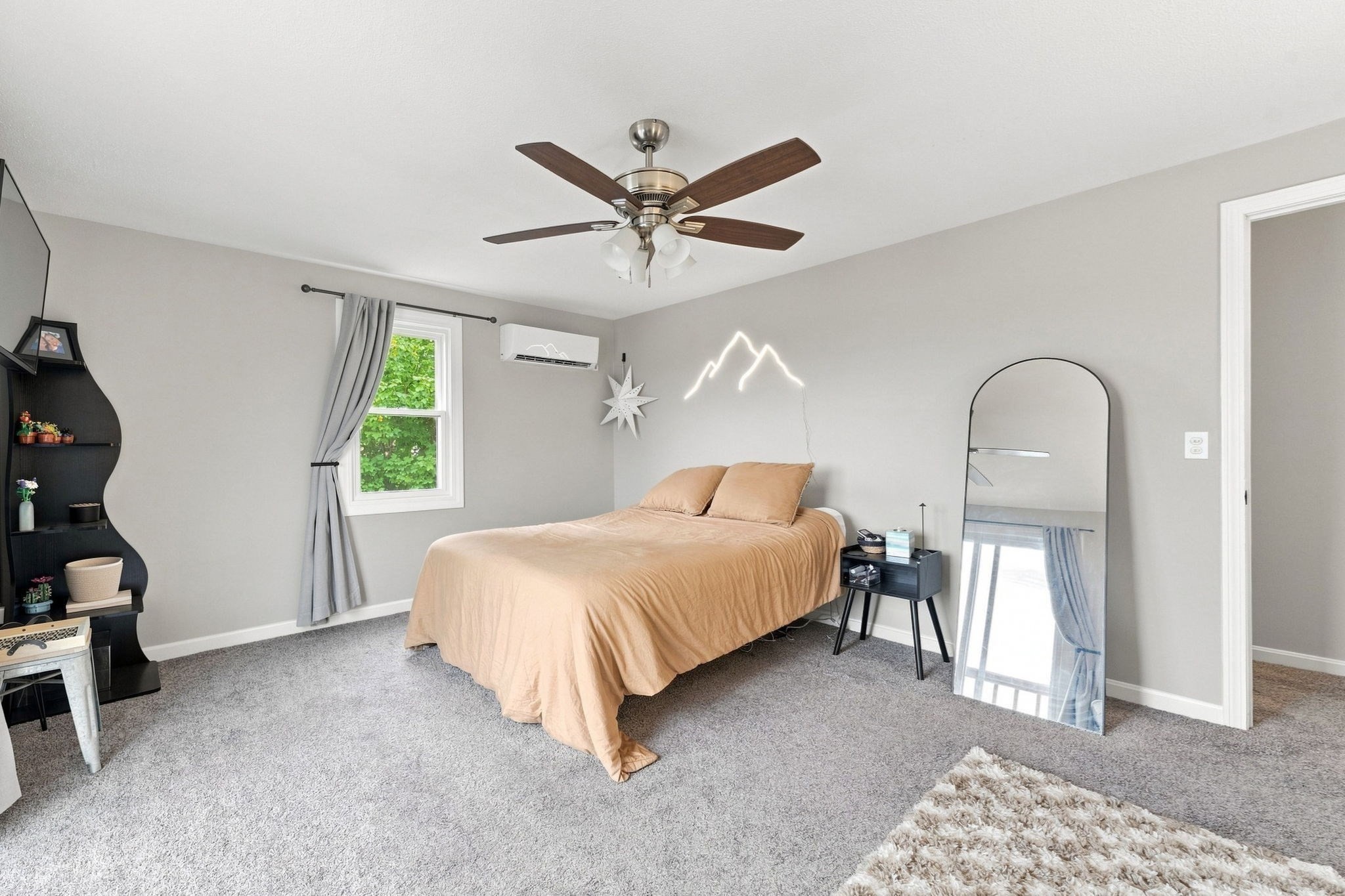 44 Danis St # C Property Photo 15