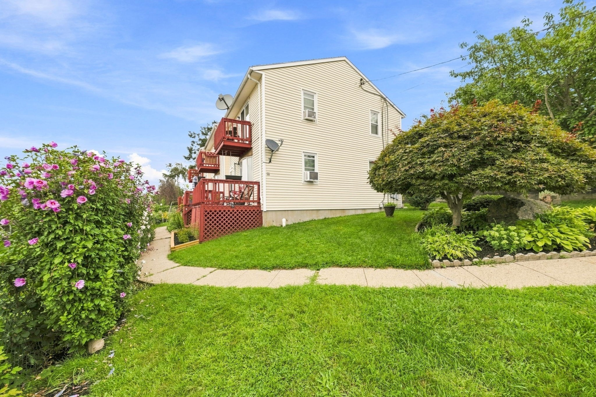 44 Danis St # C Property Photo 25
