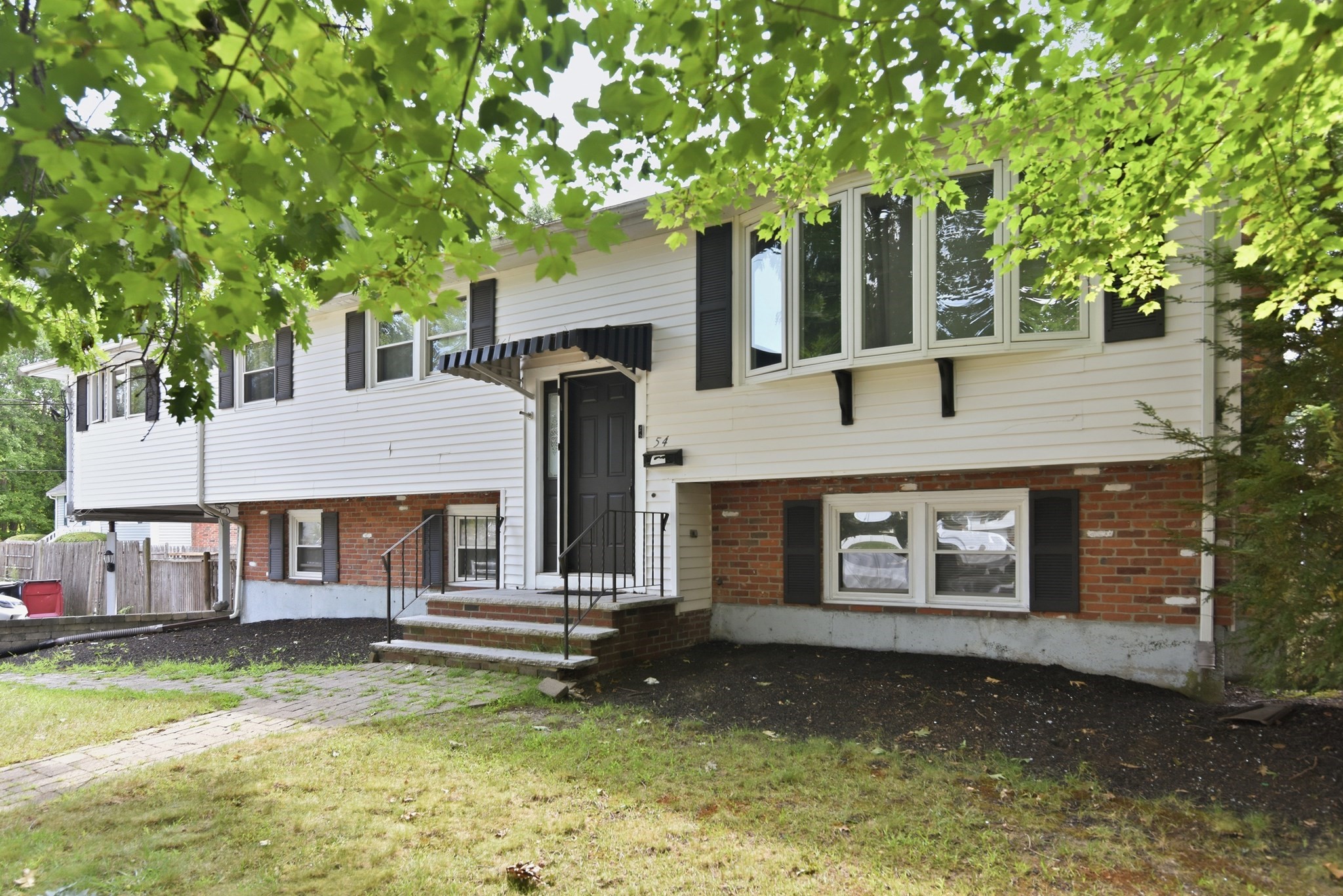 54 Michael Dr Property Photo 1