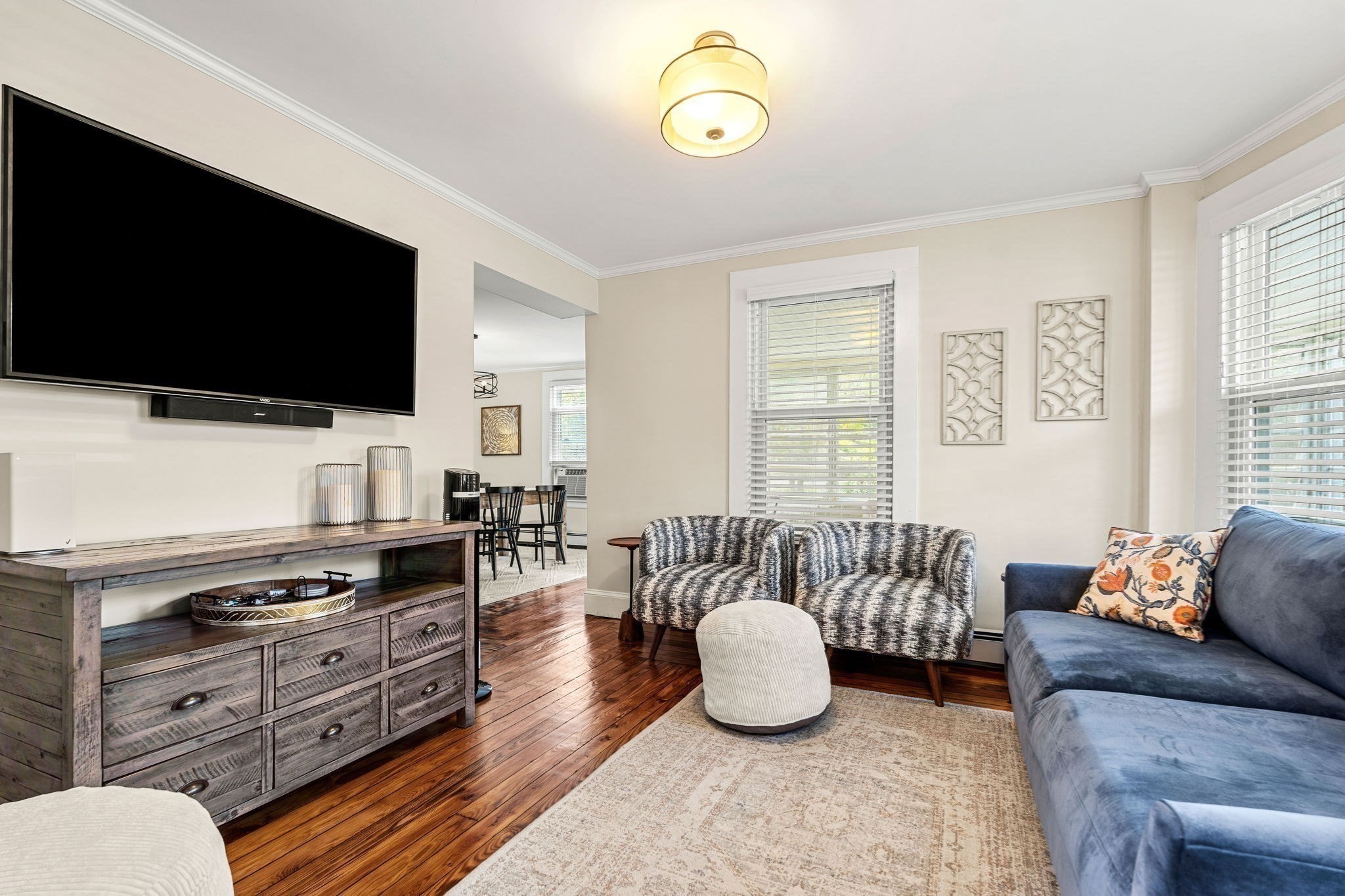 8 Minerva St. Property Photo 4