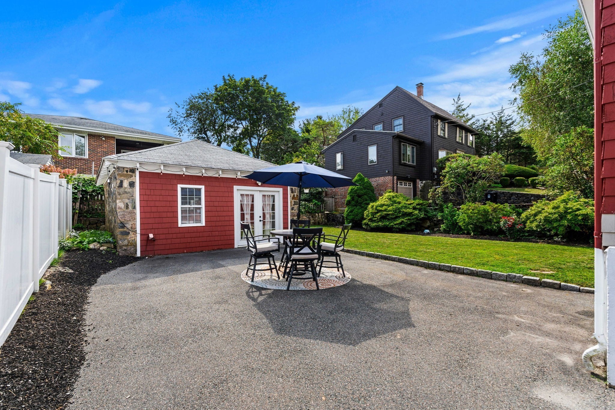 8 Minerva St. Property Photo 24