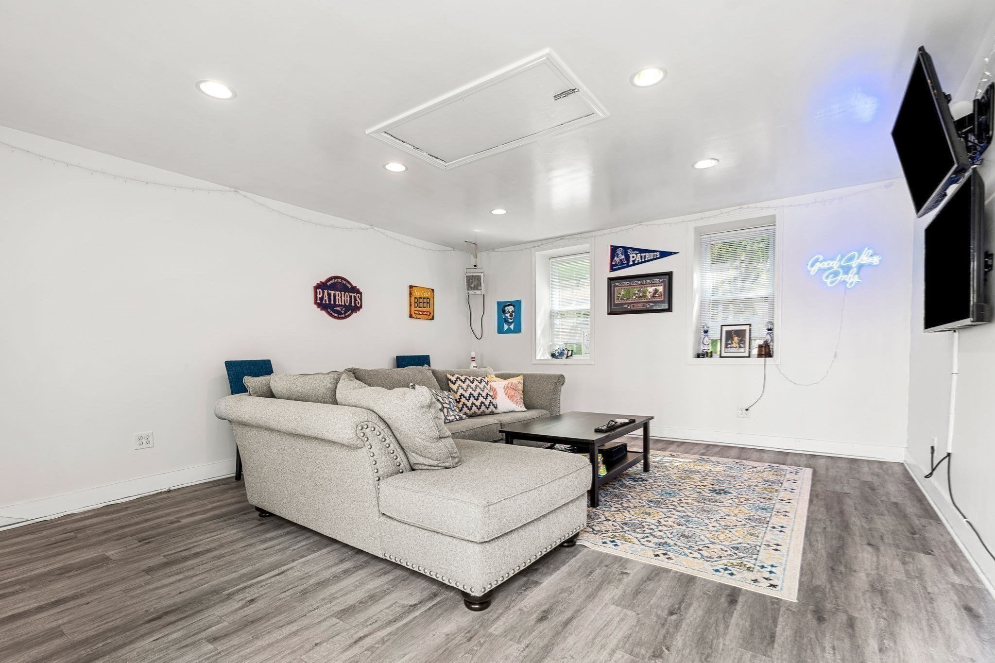 8 Minerva St. Property Photo 28