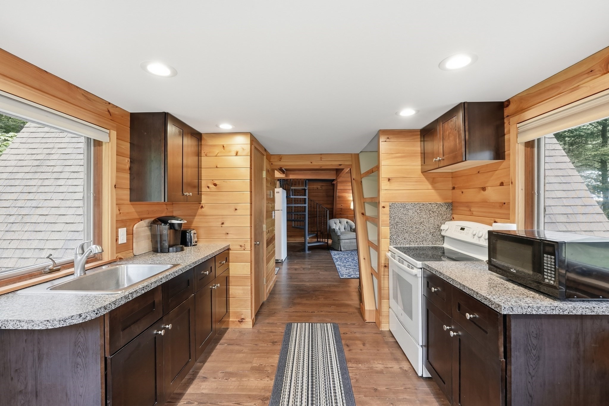 99 Lakeshore Drive Property Photo 4