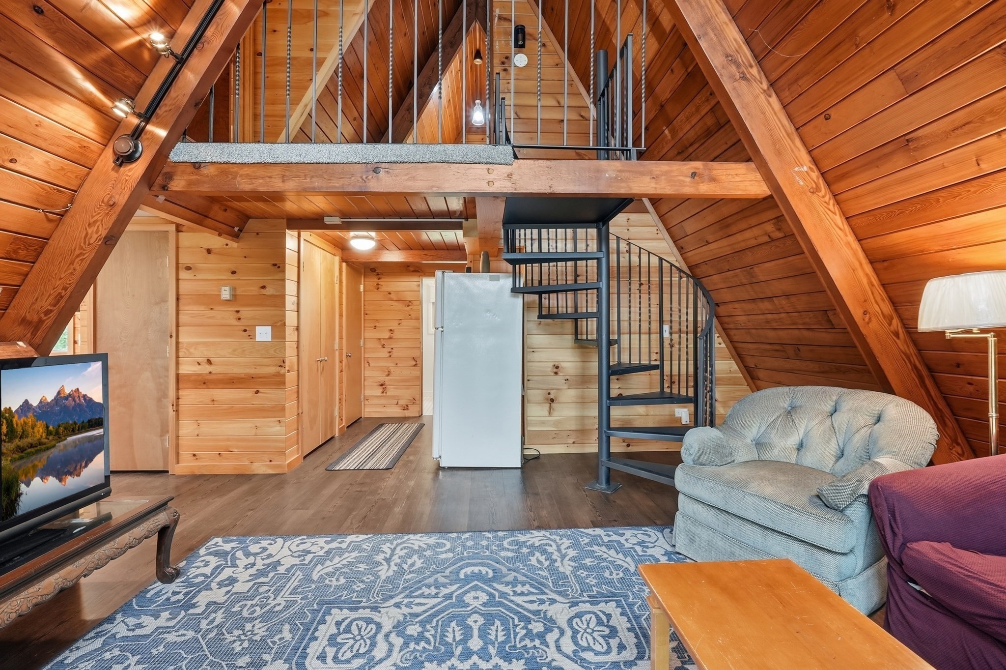 99 Lakeshore Drive Property Photo 8