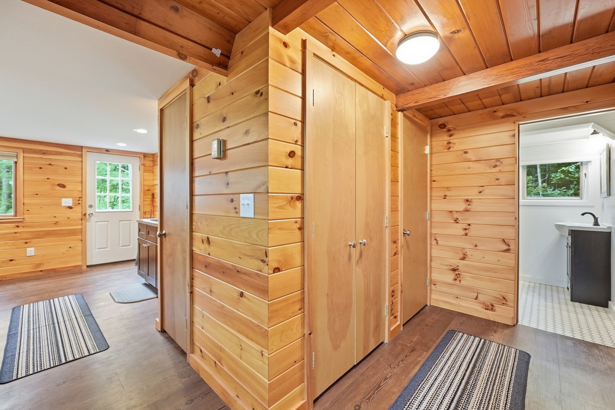 99 Lakeshore Drive Property Photo 13
