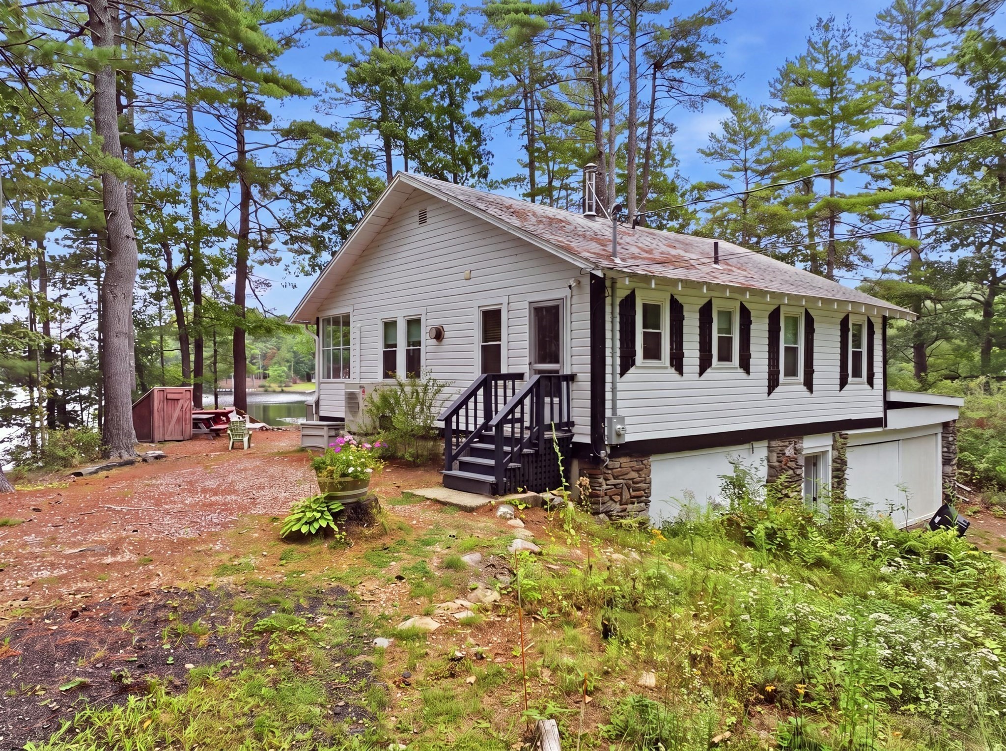 99 Lakeshore Drive Property Photo 23