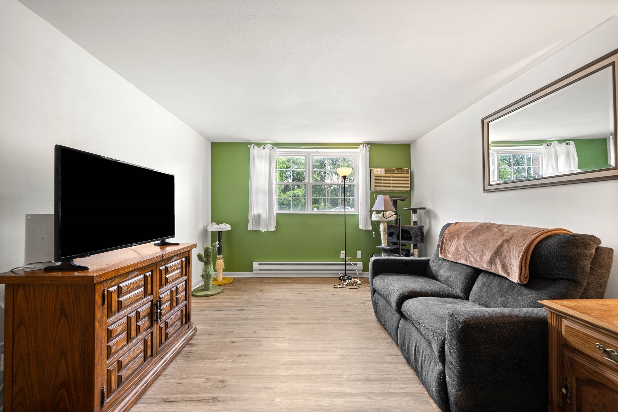 96 Richardson Rd # A5 Property Photo 6
