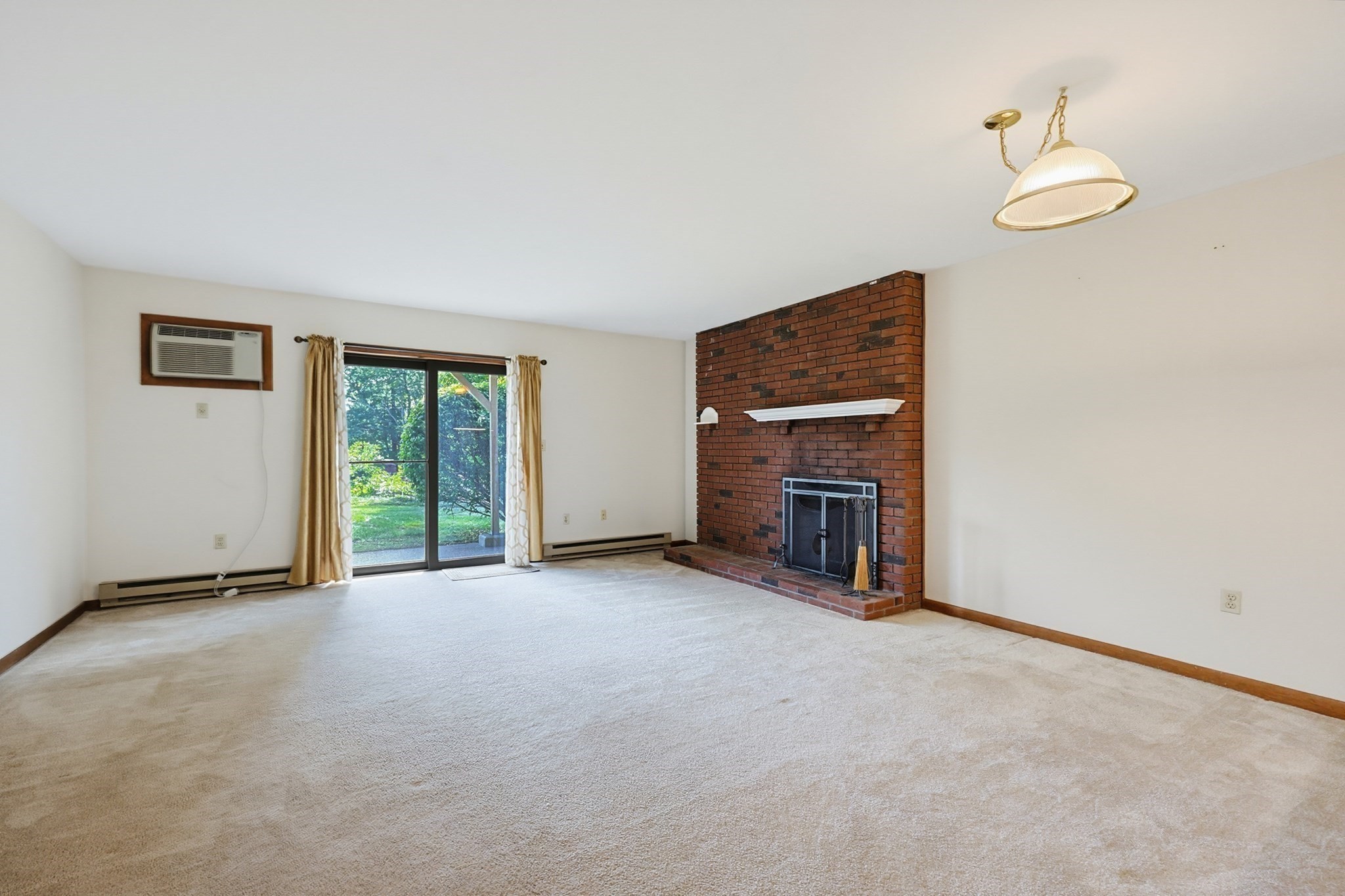129 Highwood Drive # 129 Property Photo 6