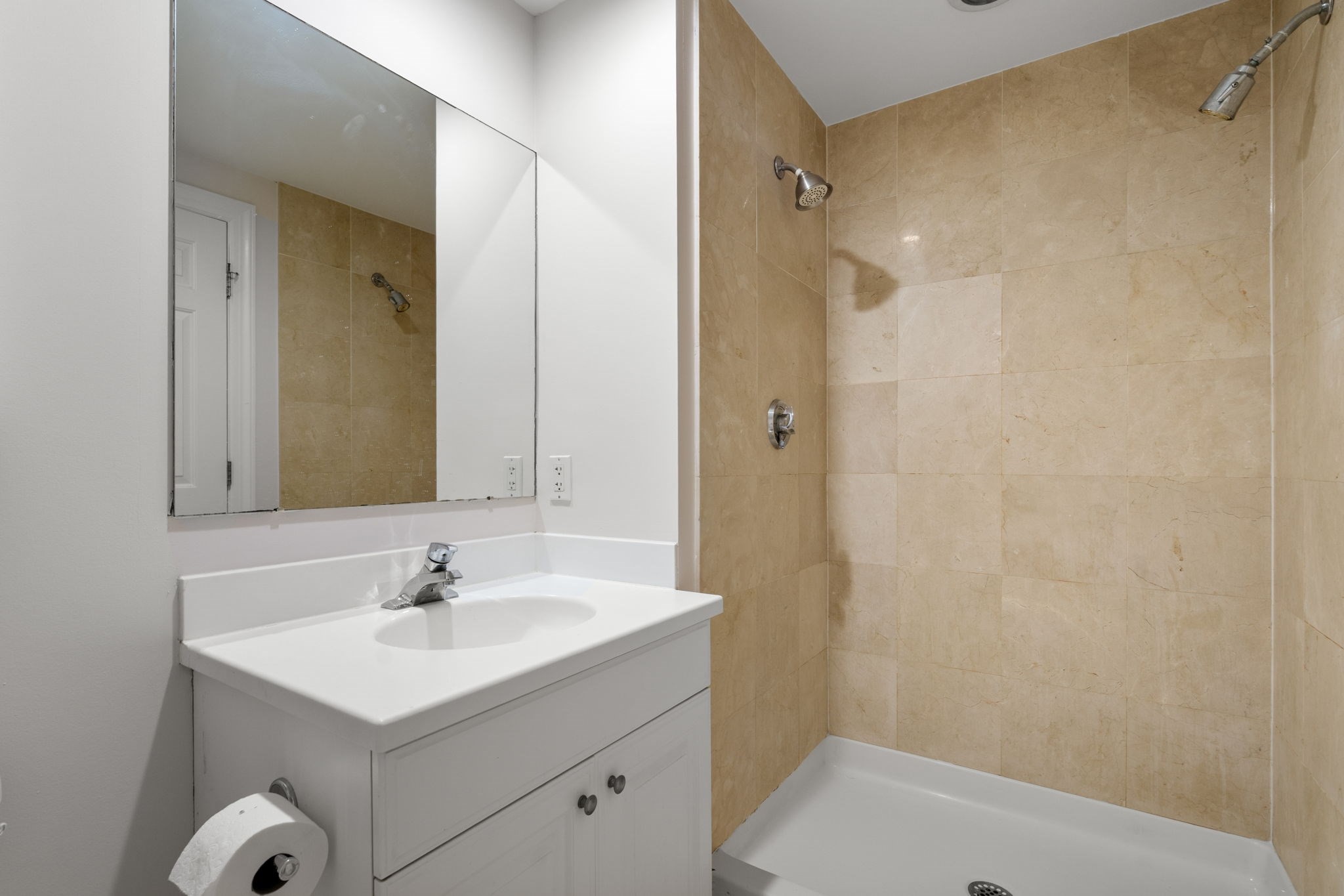 73 Chelsea St # 305 Property Photo 10