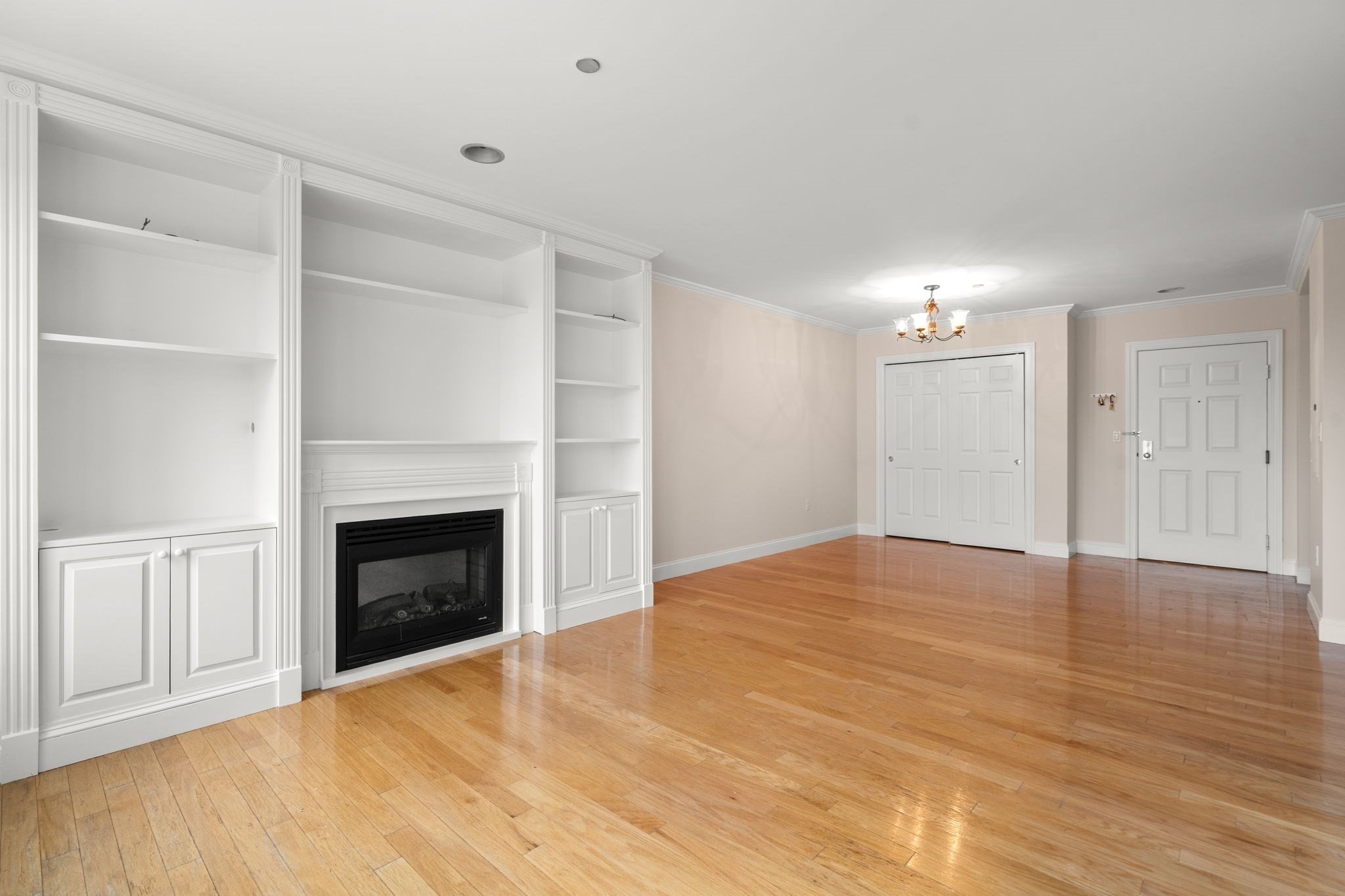 73 Chelsea St # 305 Property Photo 11