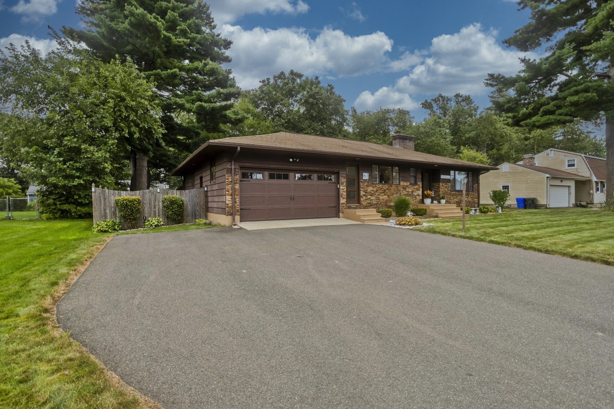 63 Pine Acre Rd Property Photo 2