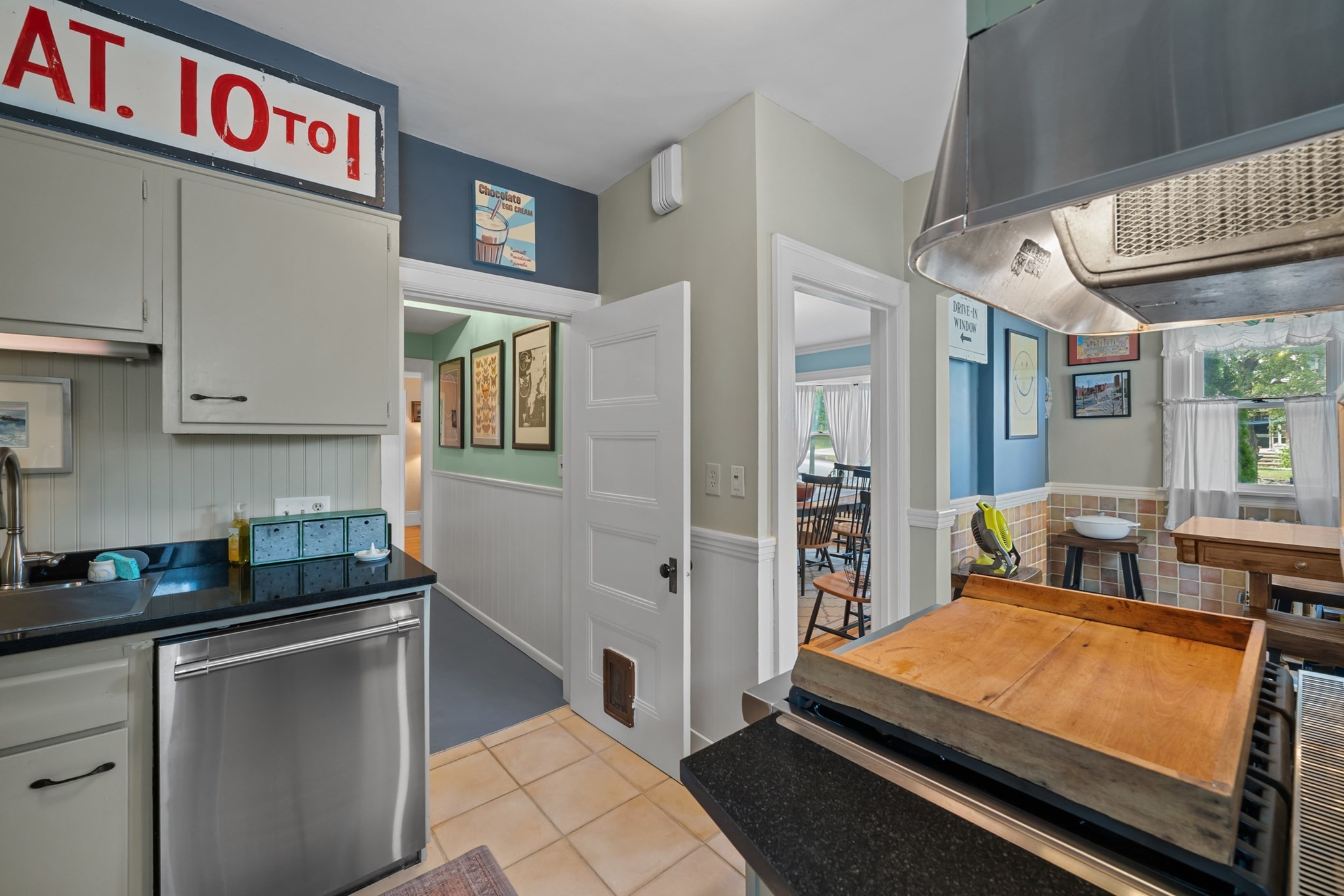 25 Kenwood Ave Property Photo 6