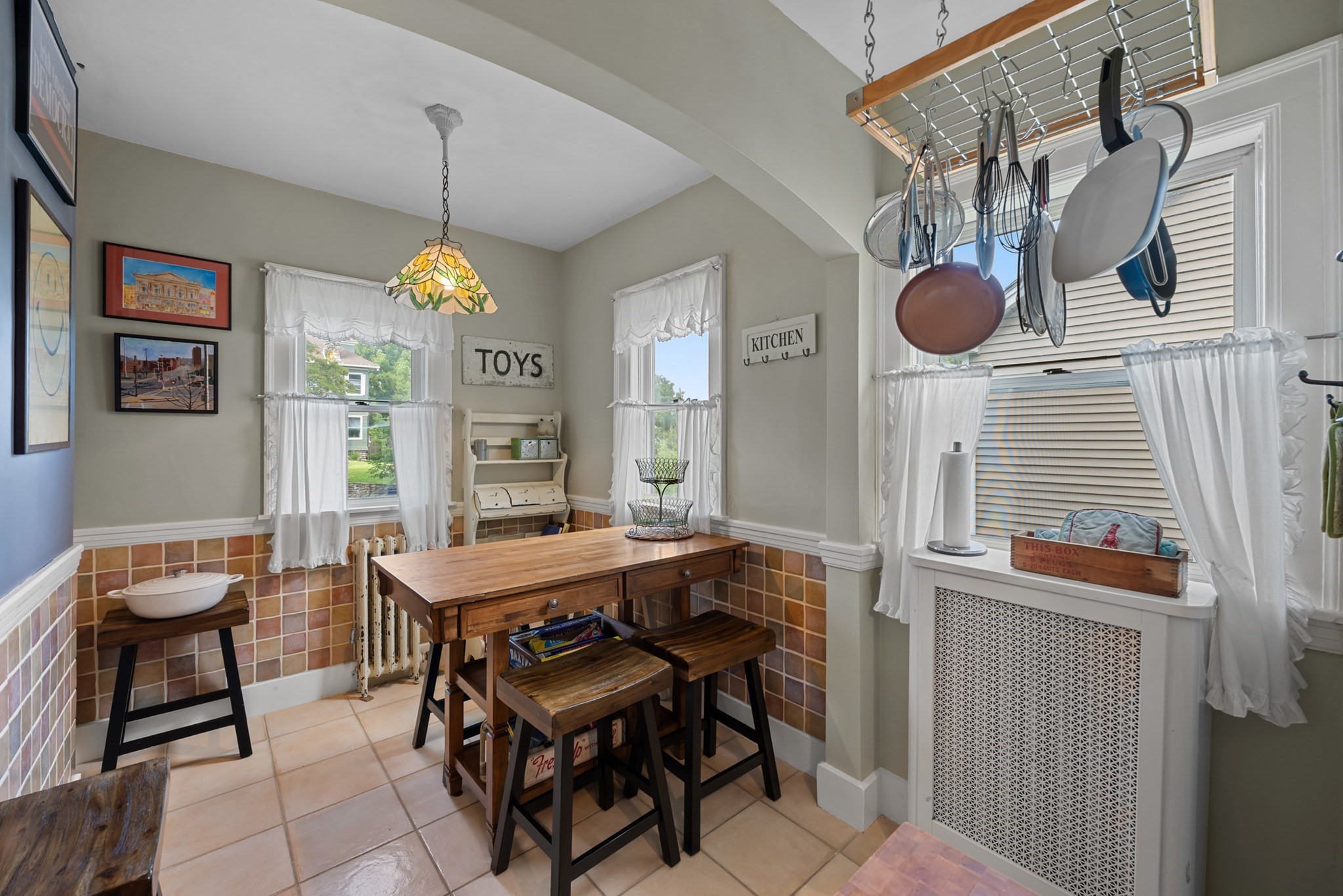 25 Kenwood Ave Property Photo 9