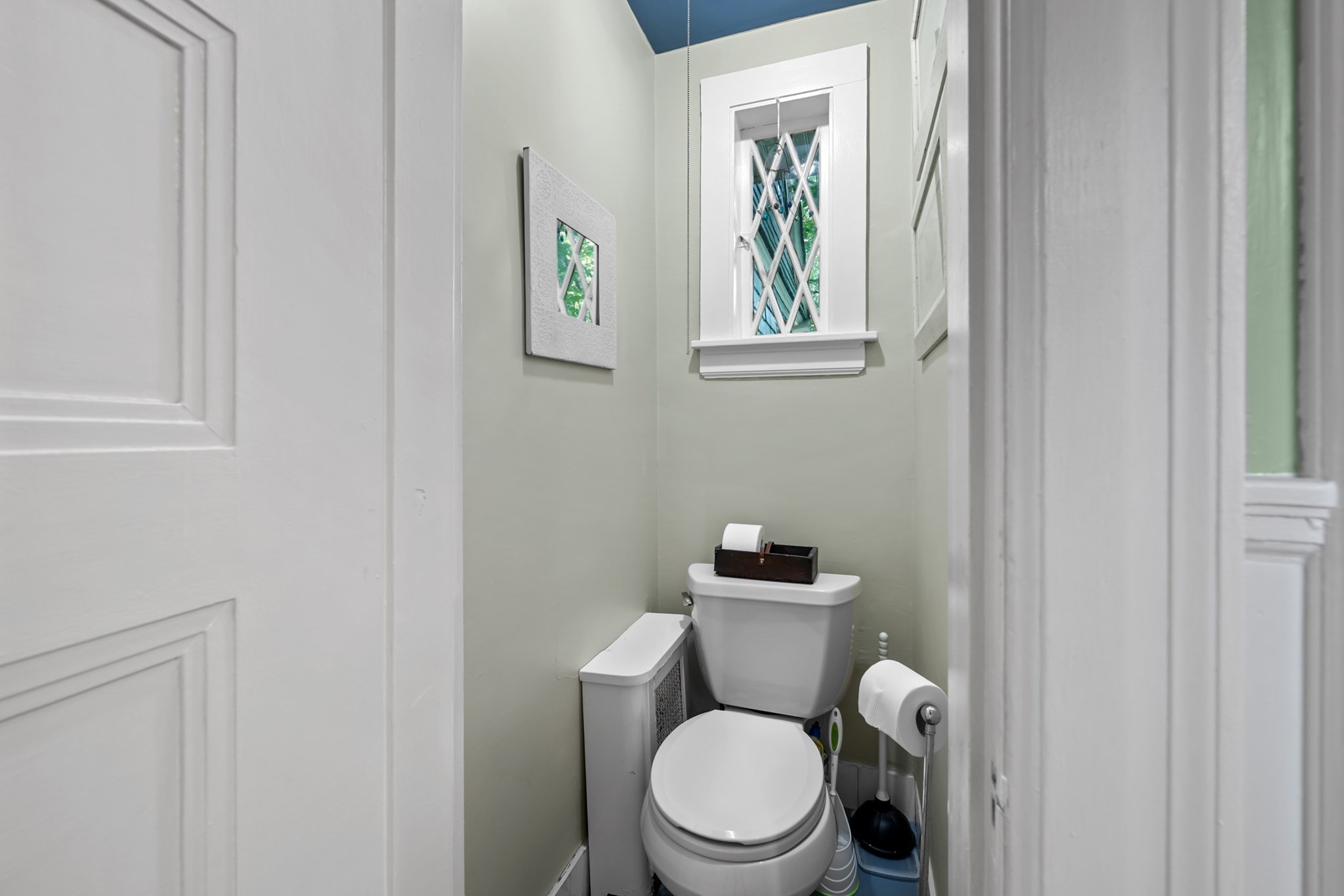 25 Kenwood Ave Property Photo 16