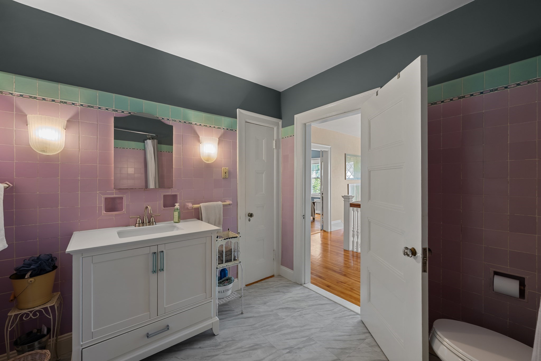25 Kenwood Ave Property Photo 28