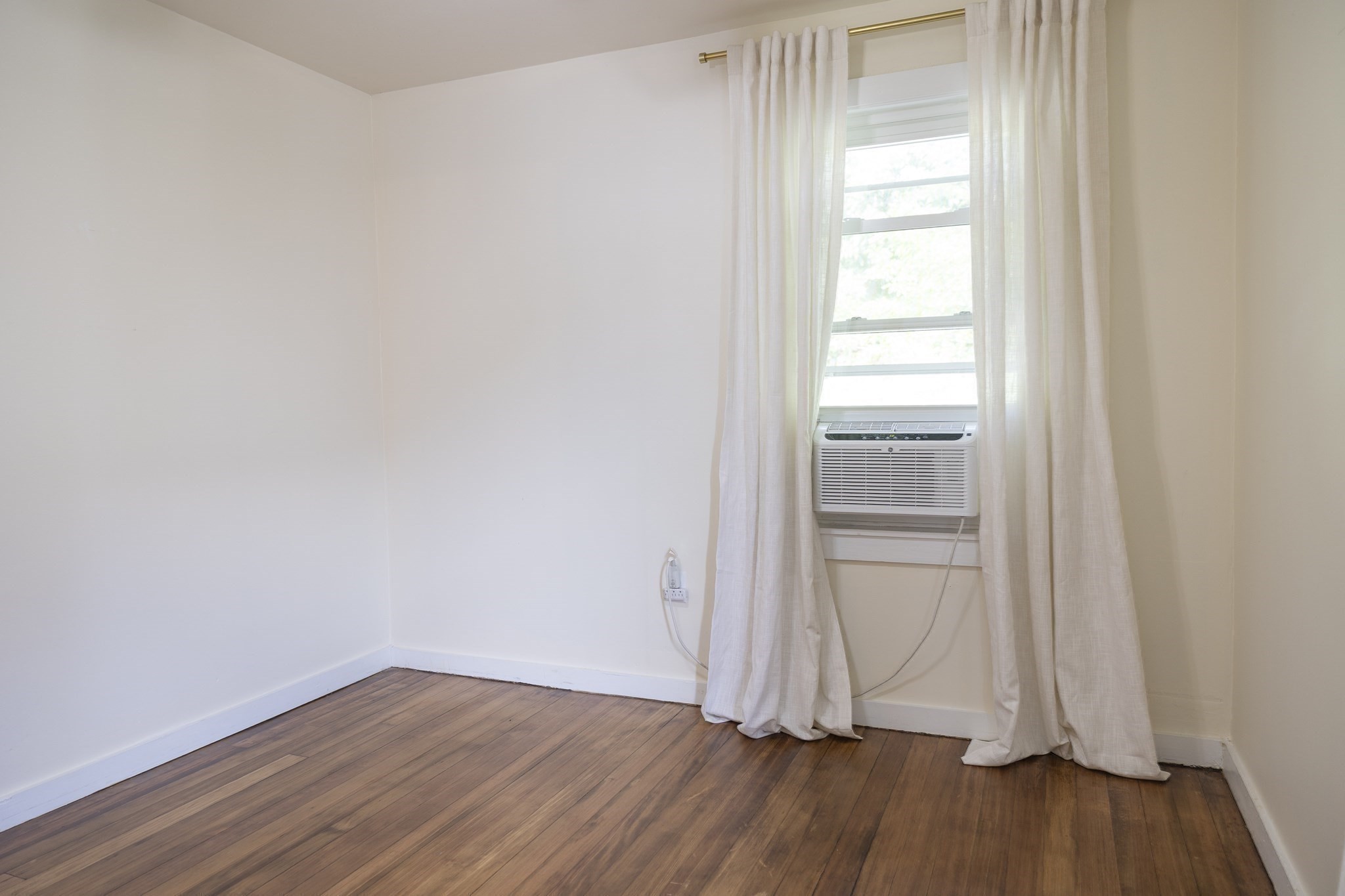 581 South Street # 2 Property Photo 23