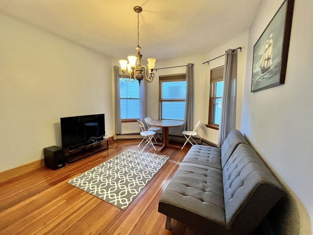 558 Washington St # 1 Property Photo 8