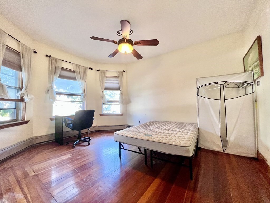558 Washington St # 1 Property Photo 11