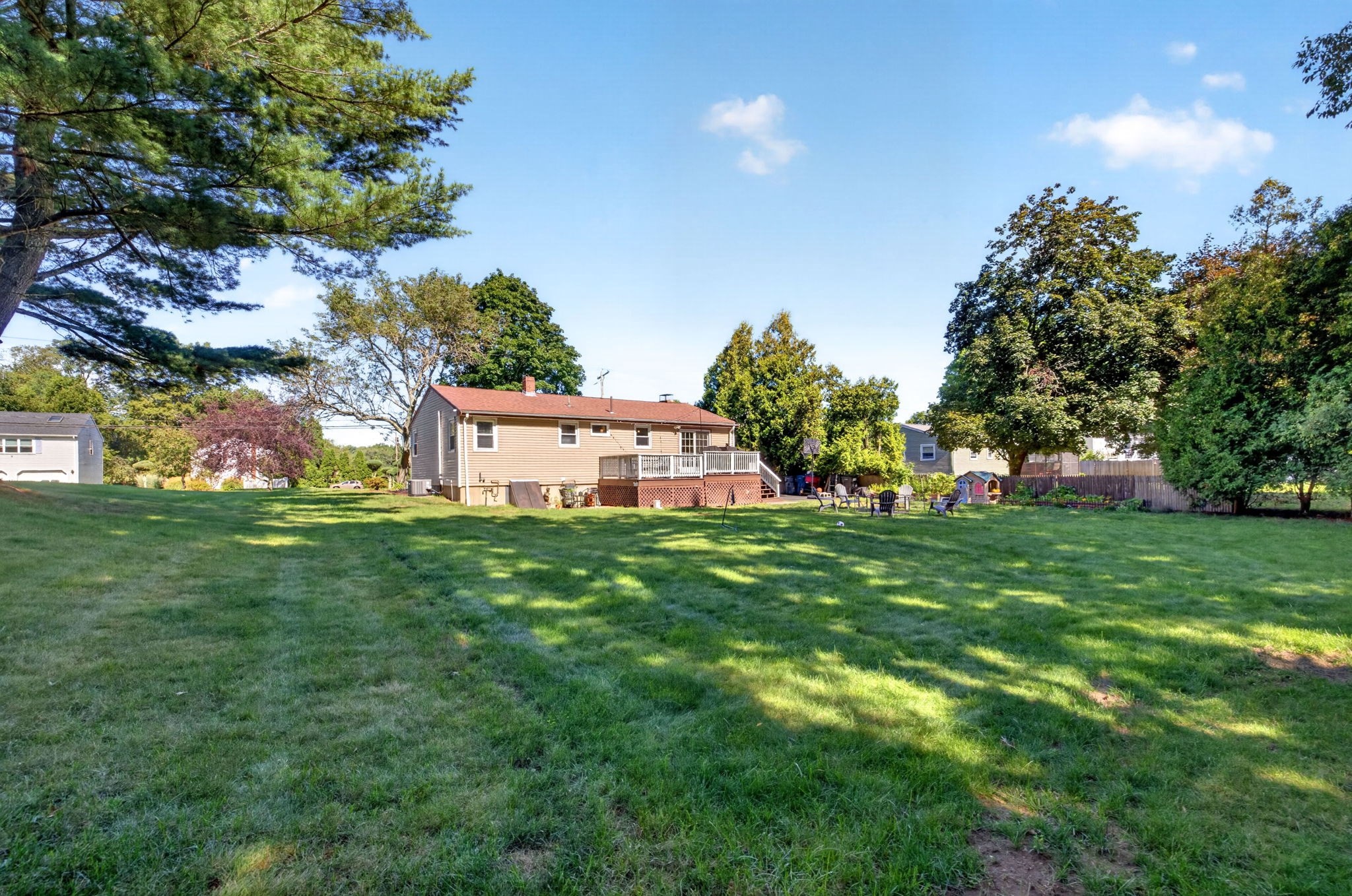67 Nicholas Rd Property Photo 3