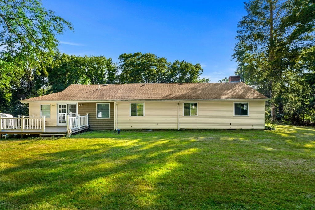 239 Lovers Ln Property Photo 10