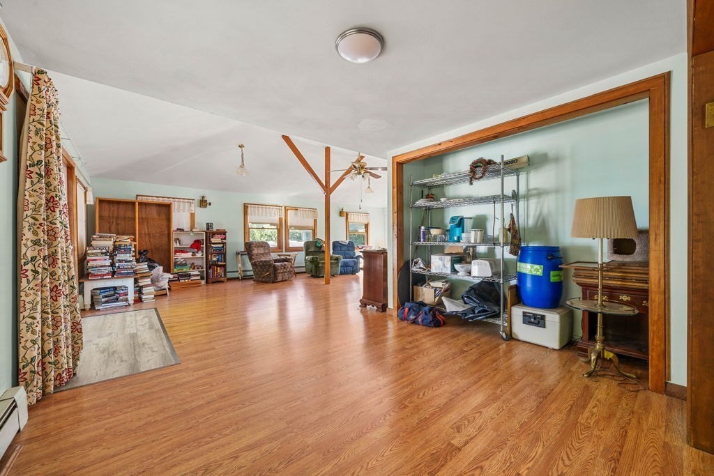 239 Lovers Ln Property Photo 22
