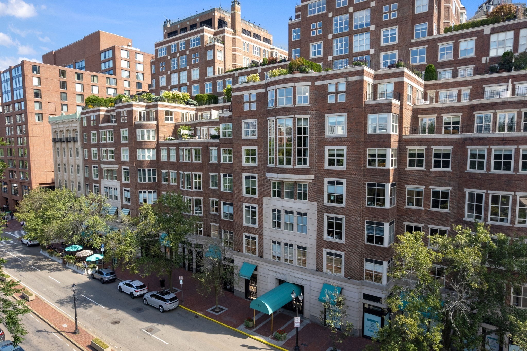 300 Boylston Street # 711 Property Photo 1